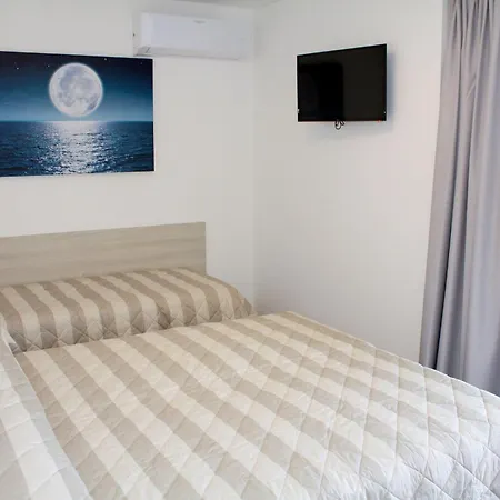 Stylish Flat In Piazza Fontana * Lignano Sabbiadoro