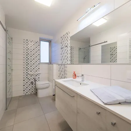 Apartment Stylish Flat In Piazza Fontana *