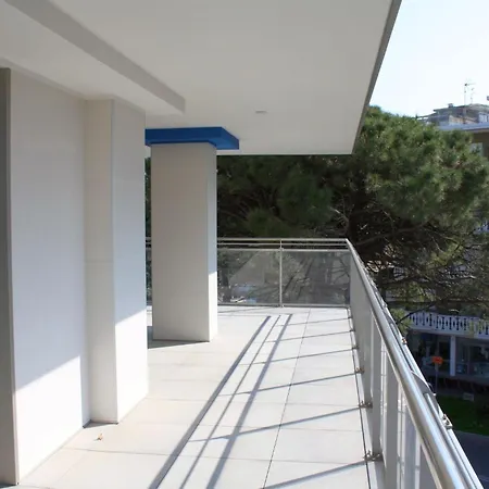 Stylish Flat In Piazza Fontana Apartment *